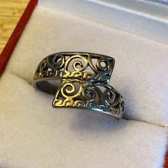 Vintage 925 Sterling Silver Ring (8.75-9) - Picture 2 of 4